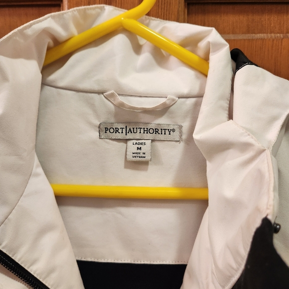 PORT AUTHORITY Fleece lined Ski Snowboard Shell/Jacket/Windbreaker Size M - Picture 2 of 8